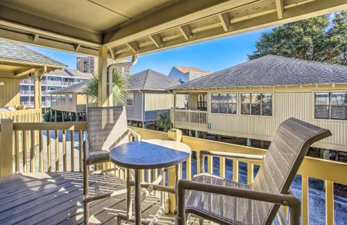 Myrtle Beach Casa | Walk to Apache Pier Coastal Condo with Pool Access