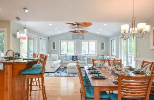 Bass River Casa | Walk to Bass River Beach Game Room!