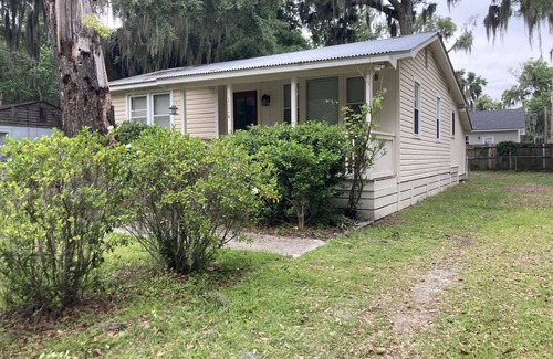 Pigeon Point Casa | Walk to Bay Street and Historic Downtown Beaufort! Close to Parris Island MCRD!!