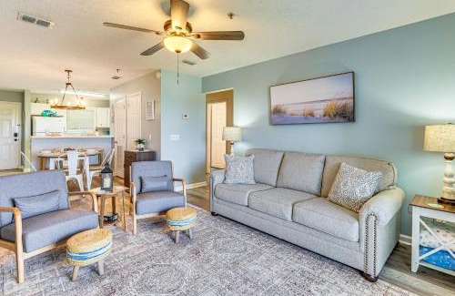 Bahama Beach Apartamento | Walk to Beach Condo with Balcony in PCB!