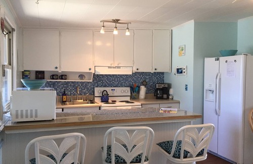 Topsail Beach Cabaña | Myers Cottage, admite mascotas en el corazón de Topsail Beach. Fall Special!