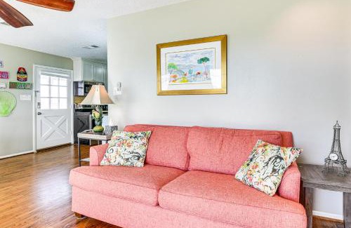 Galveston Casa | Walk to Beach Galveston Home with Patio and Balcony!