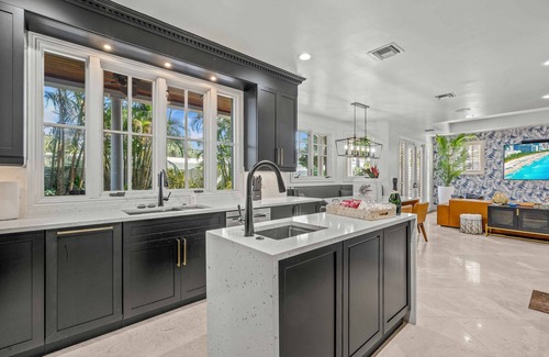 Harbordale Casa | Walk to Beach / Heated Pool / Serenity at its Finest / Hemingway Key / VlLLAS