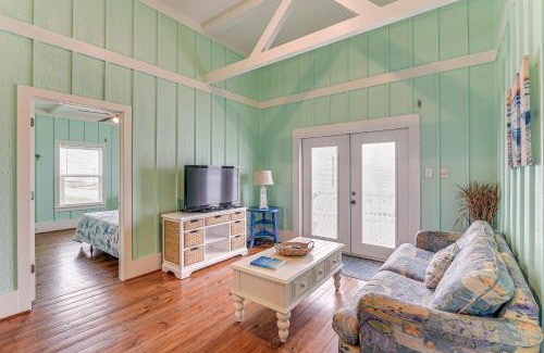 Port Bolivar Casa | Walk to Beach Home with Hot Tub and Deck in Gilchrist
