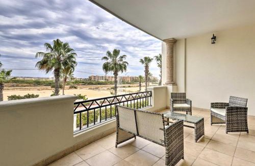El Medano Ejidal Apartamento | Walk to Beach Modern Cabo Condo with Balcony!