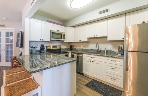 Caine Woods Condominio | Walk to Beach: Newly Remodeled Condo in Ocean City