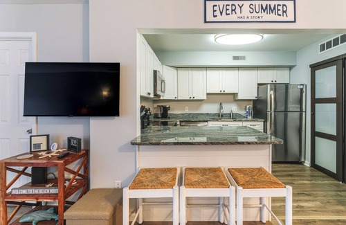 Caine Woods Condominio | Walk to Beach: Newly Remodeled Condo in Ocean City