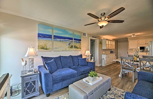 Morehead City Condominio | ¡NUEVO! Retiro frente al mar con piscina - ¡Pasos a la playa!