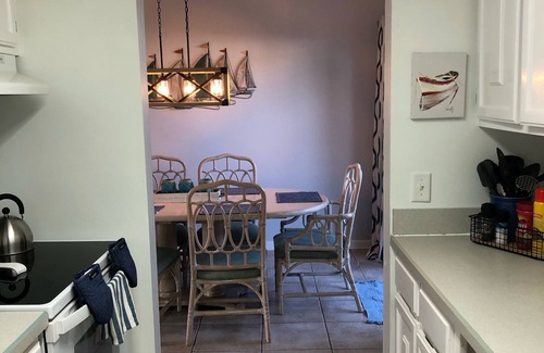 Fernandina Beach Casa | Walk to beach. Perfect for families & couples. Pool & tennis onsite.