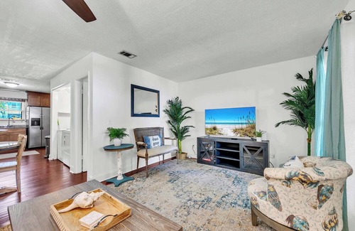 Open Sands Casa | ☀️Walk to Beach-Great Location-2BR-Sandpiper Philosophy☀️
