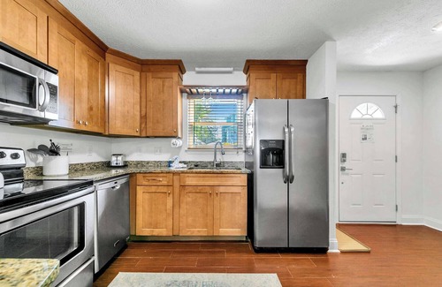 Open Sands Casa | ☀️Walk to Beach-Great Location-2BR-Sandpiper Philosophy☀️