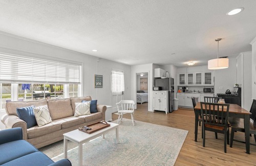 Hyannis Apartamento | ¡NUEVO LISTADO! Captain Gosnold Village - Casa de campo de 2 dormitorios (Unidad 8AB) - A pie de la playa y la calle principal