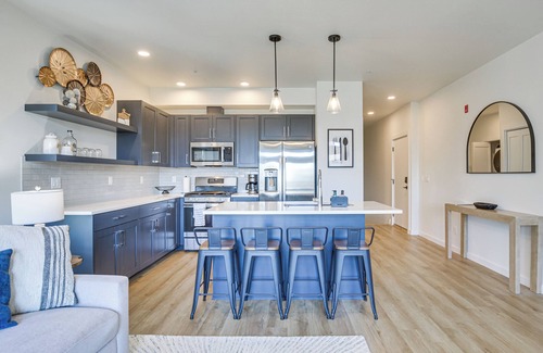 Lincoln City Casa | Walk to Beaches: 'Siletz Bay Bliss' Townhome