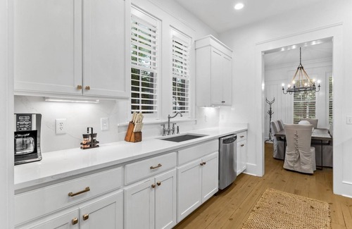 Forest District Casa | Walk to Camp WaterColor! LSV, Bikes, Pet Friendly! Perfect for Families!