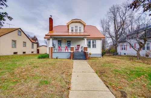 Lebanon Casa | Walk to Civic Center! Lovely Lebanon Home