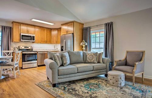 Saluda Apartamento | Walk to Dining Saluda Main Street Retreat!