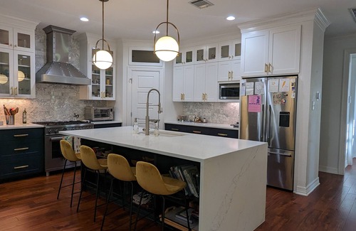 Old Enfield Condominio | Walk to downtown Austin from an artistic two-story condo