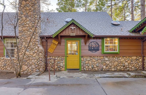 Twain Harte Cabina | Walk to Downtown + Lake: Twain Harte Cabin
