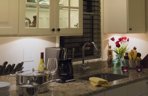 Napa Casa | Walk to downtown, Oxbow, BottleRock, nightlife, dining & shops! Spa and more!