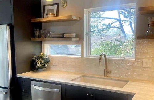 Sebastopol Casa | Walk to Downtown Sebastopol * Luxe Vacation Living