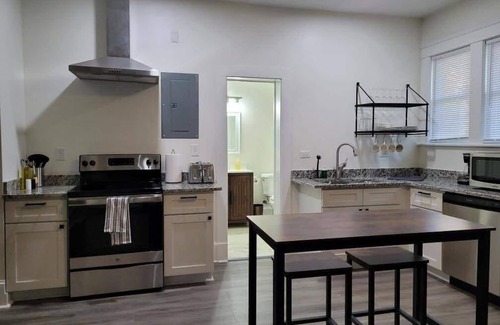 Durham Apartamento | Walk to Duke Campus! 1 Bedroom in Trinity Park!