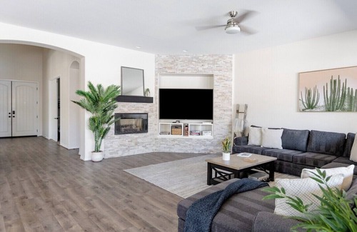 Indio Villa | 5 Bdrm-modern Desert Escape