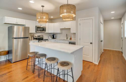 Maxwell Casa | Walk to Five Points East Nashville Home with Yard!