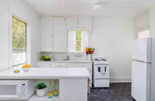 Hyde Park Apartamento | Walk to Food, Fast Wifi | Pastel Studio - Portoro