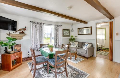 Lake Casa | Walk to Gray Lake Pet-Friendly Cottage