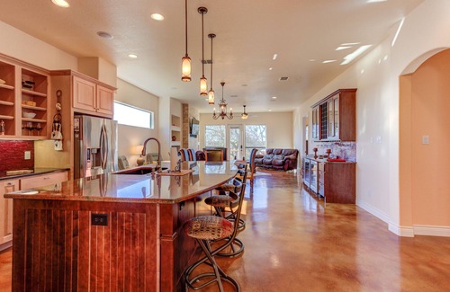Gruene Casa | Walk to Gruene Private access to Guadalupe River Cascading Decks in the trees