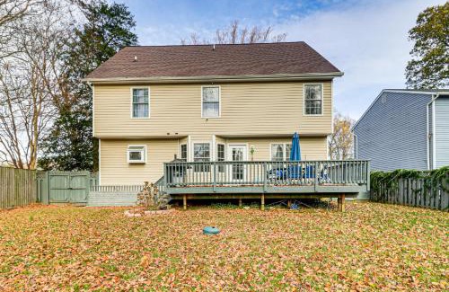 Cape Saint Claire Casa | Walk to Lake and Boat Ramp Central Gem in Annapolis