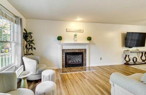 Cape Saint Claire Casa | Walk to Lake and Boat Ramp Central Gem in Annapolis