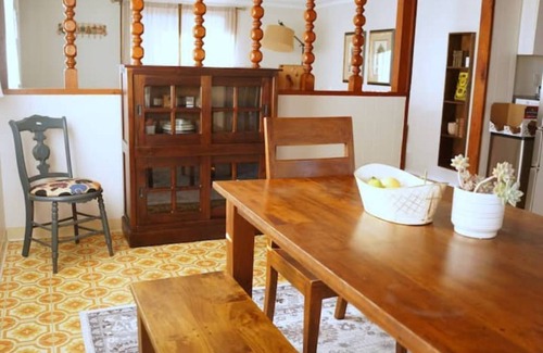 Del Dios Casa | Walk to Lake - Idyllic Sanctuary by Trails with AC & EV Charging