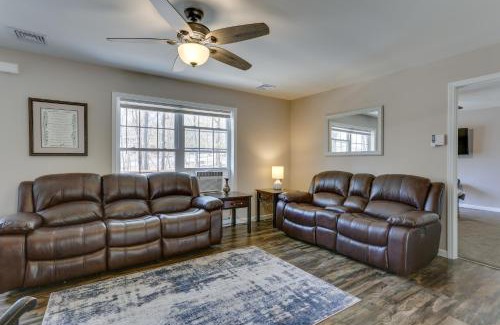 Wallenpaupauk Lake Estates Casa | Walk to Lake Wallenpaupack Poconos Vacation Home