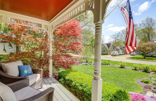 Zionsville Casa | Walk to Main St and Parks Zionsville Village Home