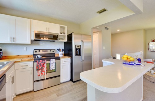 Palmetto Casa | Walk to Marina: Home w/ Pool in Palmetto