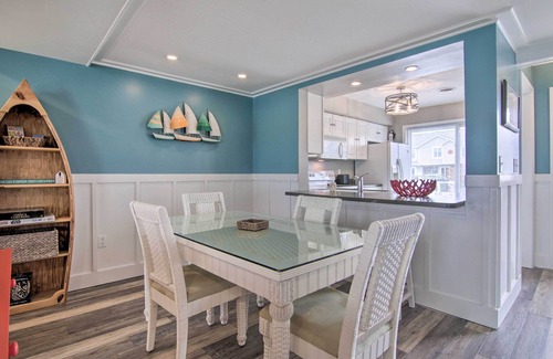 Caine Woods Casa | Walk to Maryland Beach: Canal-Front Escape w/ Dock