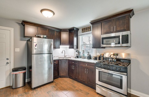 Blue Island Apartamento | Walk to Metra: Pet-Friendly Blue Island Apt