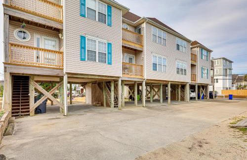 North Carolina Coast Apartamento | Walk to Ocean Carolina Beach Condo with 2 Balconies