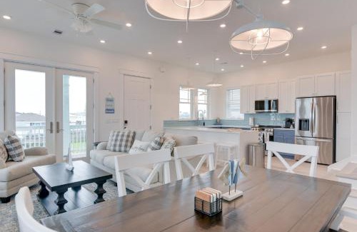 Surfside Beach Casa | Walk to Ocean Home with Deck in Surfside Beach!