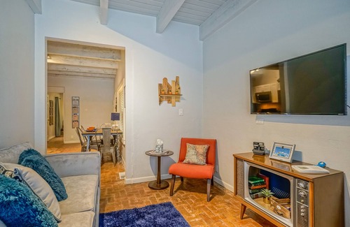 West Old Town Apartamento | La Casa in the Vines - 2BR 2BA - ¡Camina al casco antiguo!