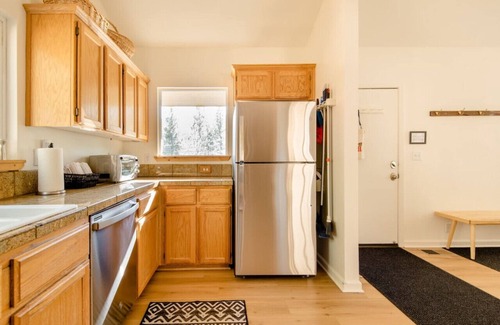 Olympic Valley Casa | Walk to Palisades Village Pet Friendly 2BR Chalet