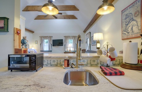 Cambridge Apartamento | Walk to Park & River: Dog-Friendly Cambridge Gem
