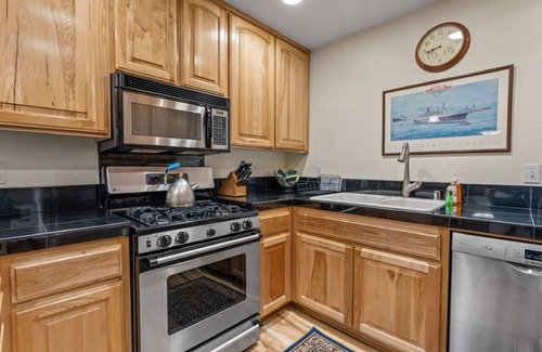 Olympic Valley Apartamento | Walk to River & Park | Mins to Palisades & Tahoe