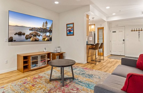 Olympic Valley Apartamento | Walk to River & Park | Mins to Palisades & Tahoe
