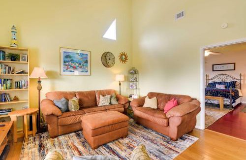 Port Bolivar Casa | Walk to Sand Home with Deck in Crystal Beach!