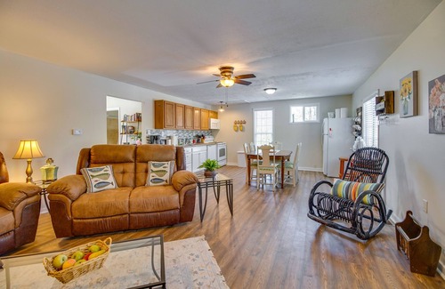 Luray Cabina | Walk to Shenandoah River: Homey Luray Cabin