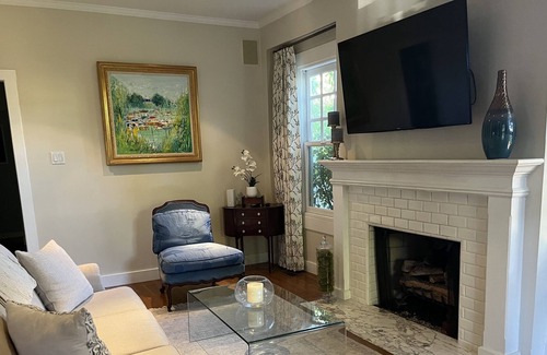 Corte Madera Casa | 7 millas de SF- 3BR - Disponible 6 / 21-7 / 11 - Vida interior / exterior