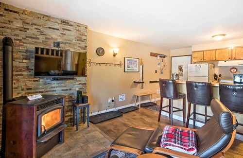 Kirkwood Condominio | Lovely Kirkwood Condo - Walk to Ski Lift & Village
