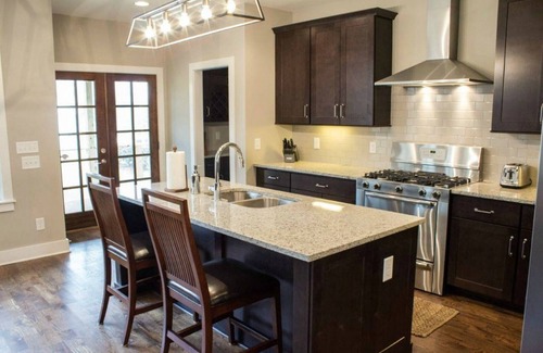 Nashville Casa | Lujo 4BR / 3B. A pie de restaurantes, bares, tiendas y Belmont. Cerca de Gulch / Downtown